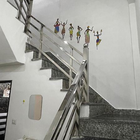 Rukmani Villas Group Of Rukmani Home Stay Mathura Extérieur photo
