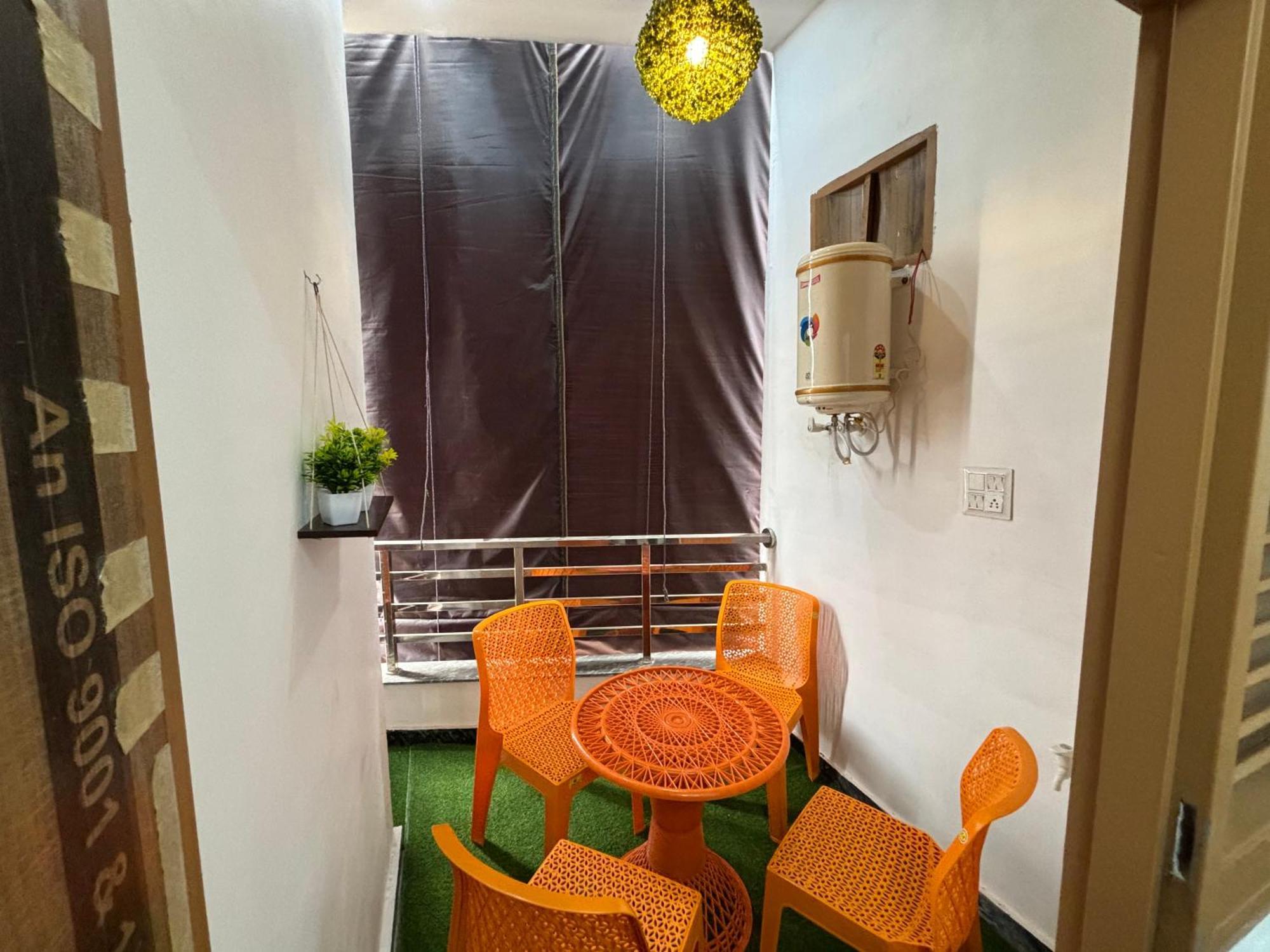 Rukmani Villas Group Of Rukmani Home Stay Mathura Extérieur photo