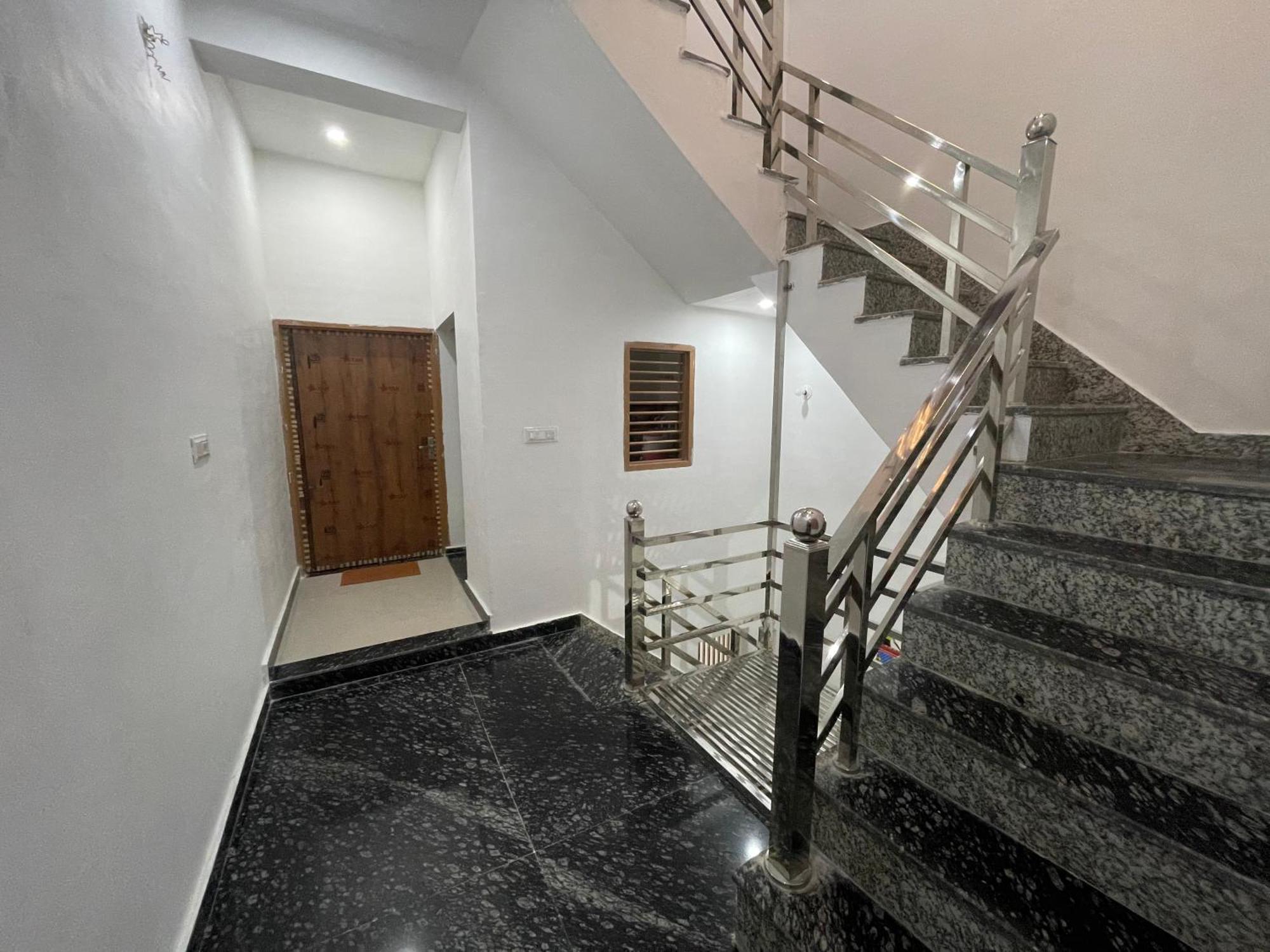 Rukmani Villas Group Of Rukmani Home Stay Mathura Extérieur photo