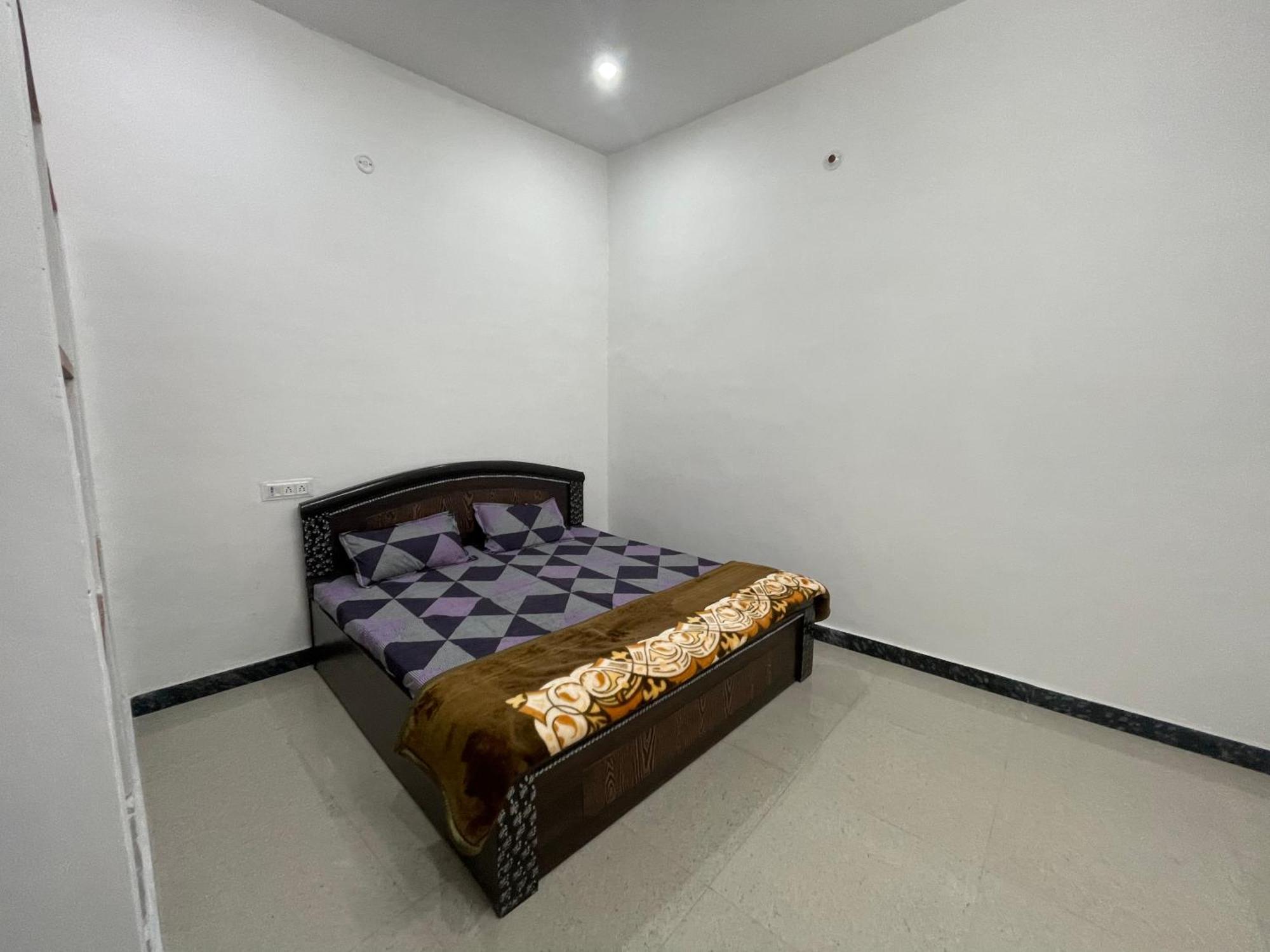 Rukmani Villas Group Of Rukmani Home Stay Mathura Extérieur photo