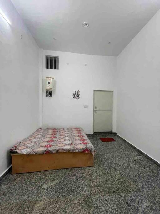 Rukmani Villas Group Of Rukmani Home Stay Mathura Extérieur photo